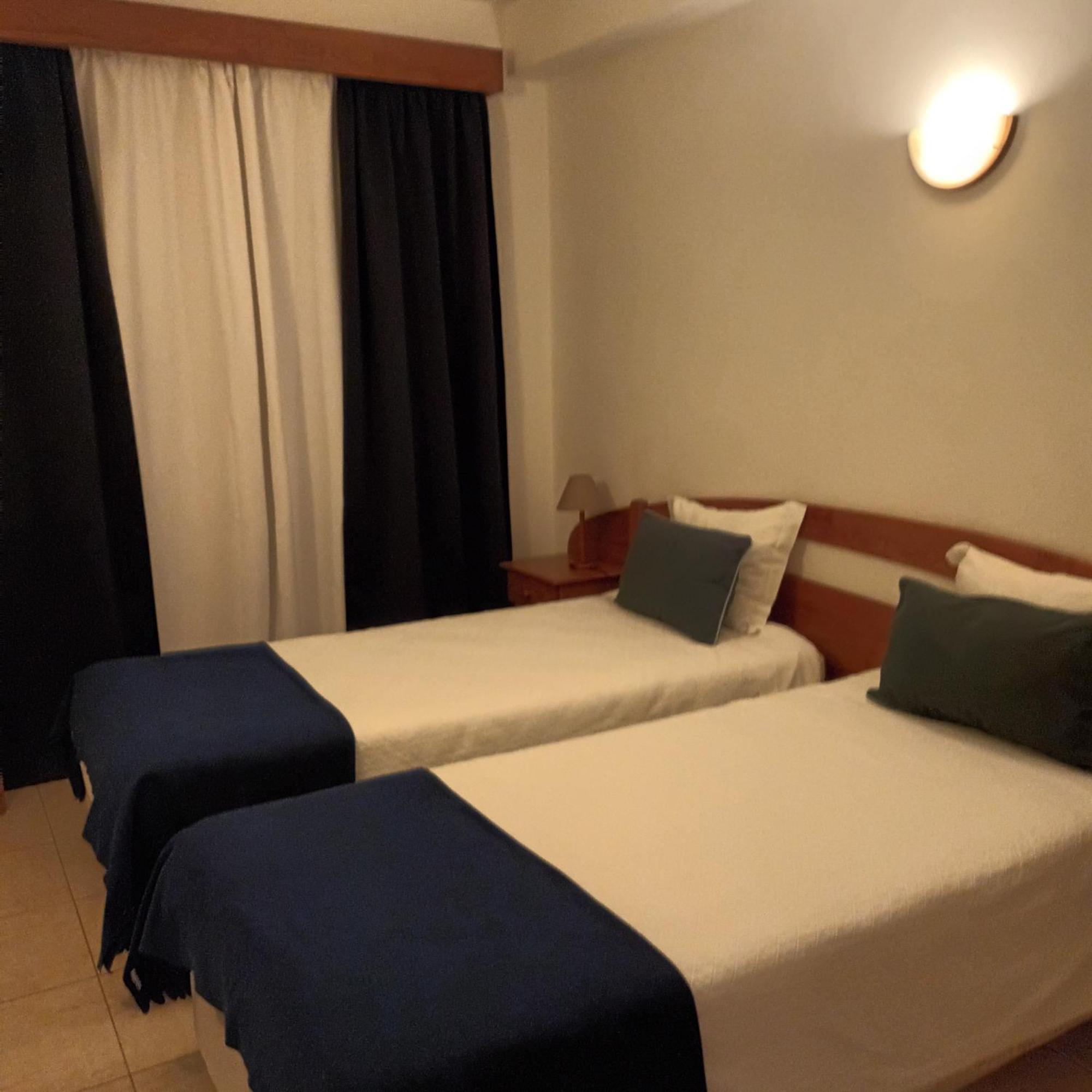 Hospedaria Descansa Pernas Моншики Экстерьер фото