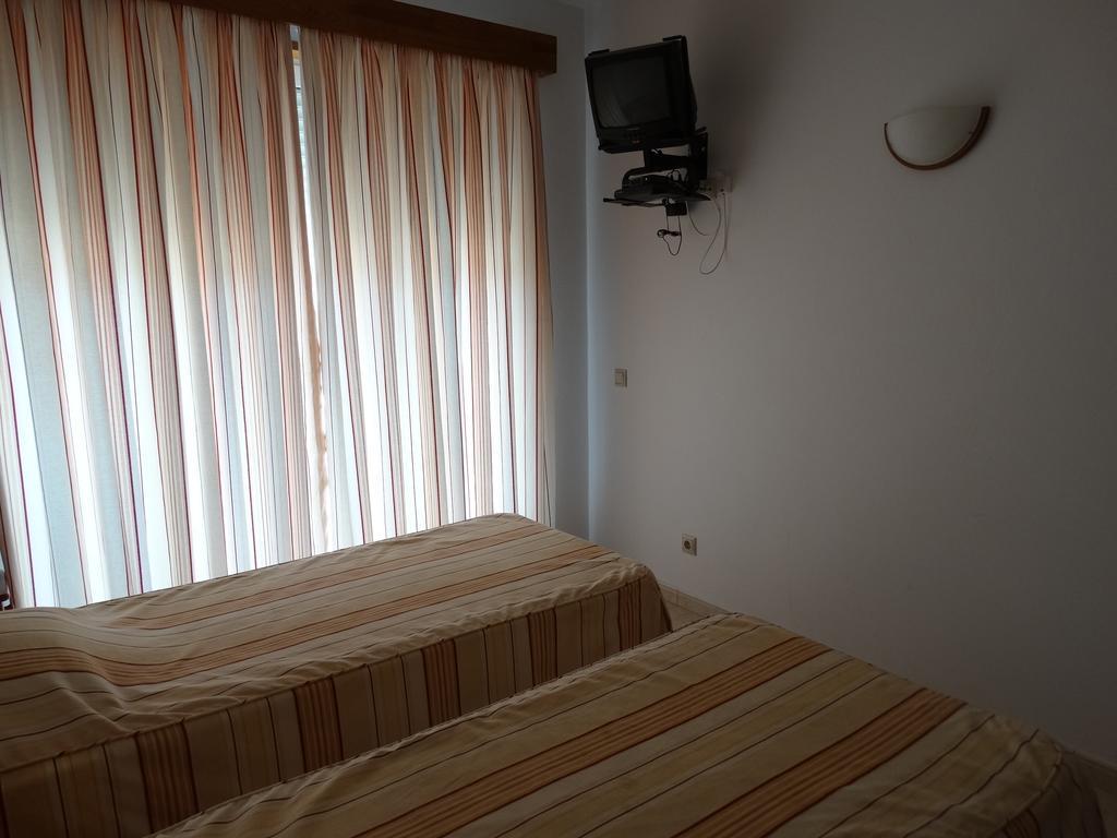 Hospedaria Descansa Pernas Моншики Экстерьер фото